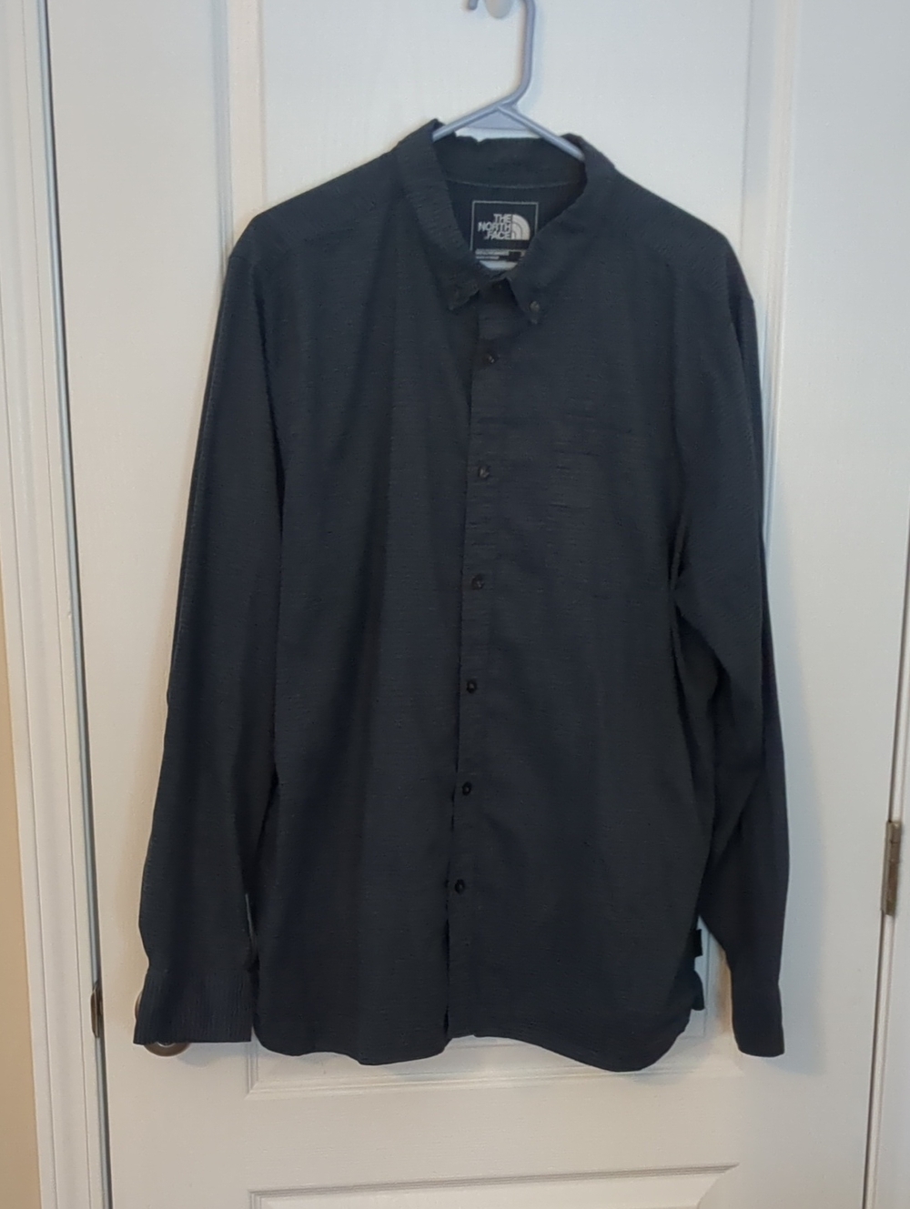 Striped North Face Men's Button-Down Shirt Navy & Black
